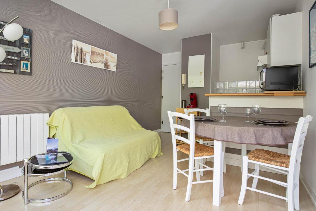 Appartement Dauphine - Welkeys ลาโรแชล ภายนอก รูปภาพ
